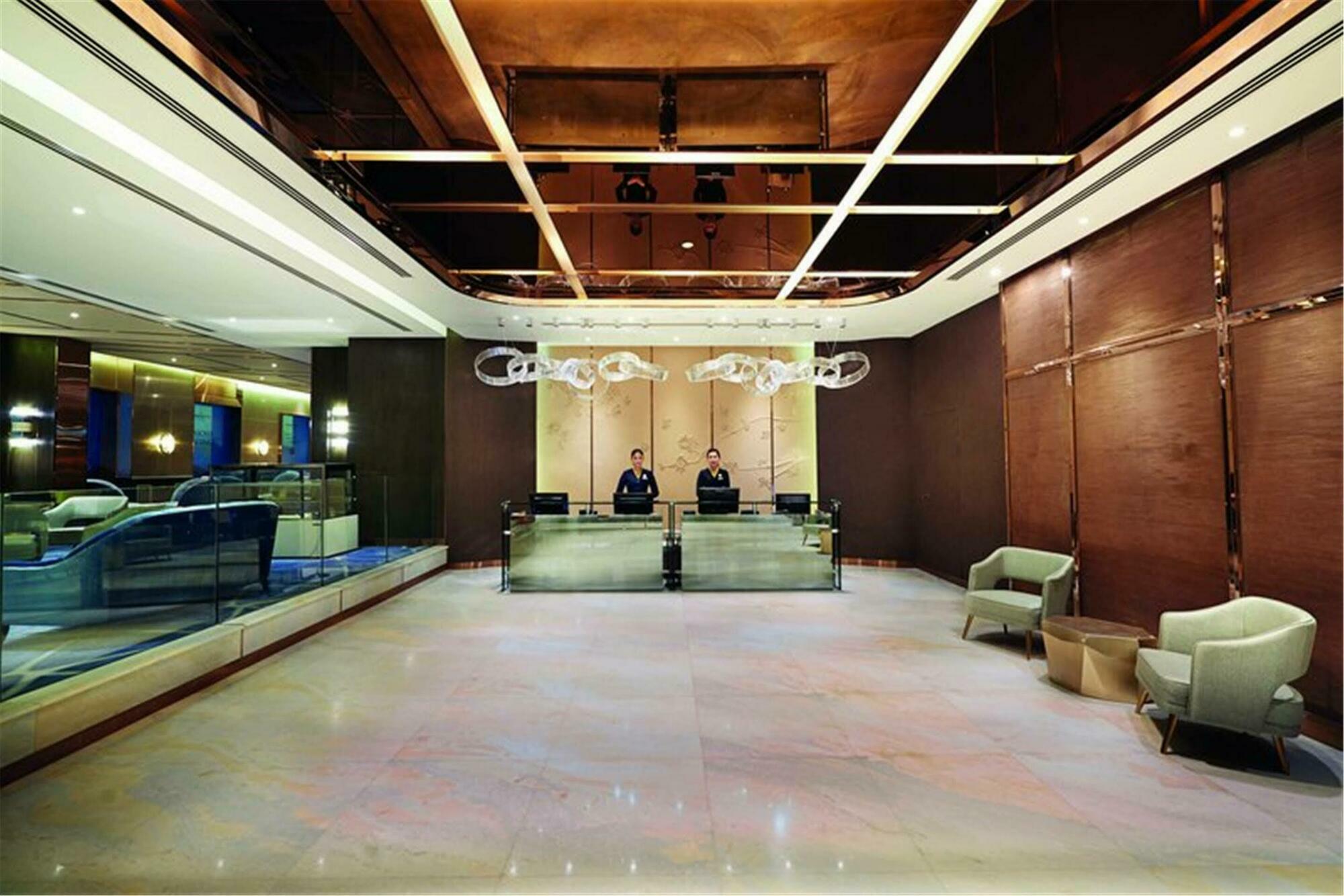 Hotel Dorsett Kuala Lumpur Exterior foto The lobby of the hotel